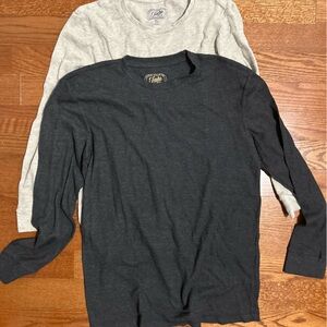 Two Bundles XL Jach thermal shirts
